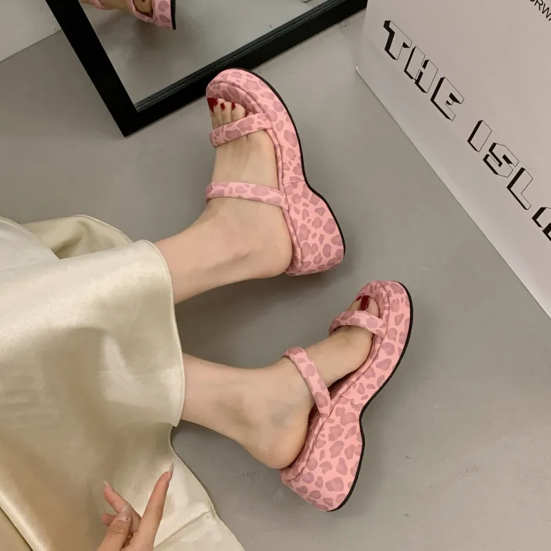 Alxnan Rubber Sole Slip Resistant Slide Slippers Women's-1