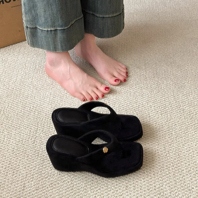 Alxnan Slip Resistant Flip Flops Women's-2
