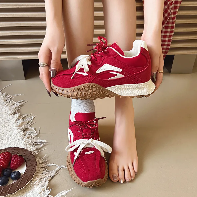 Alxnan Slip Resistant Low Top Casual Shoes Women's Box-21