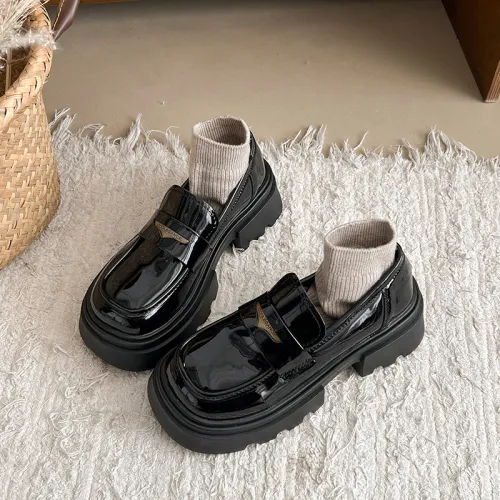 Alxnan Loafers Women's Matte Black/Gloss Black