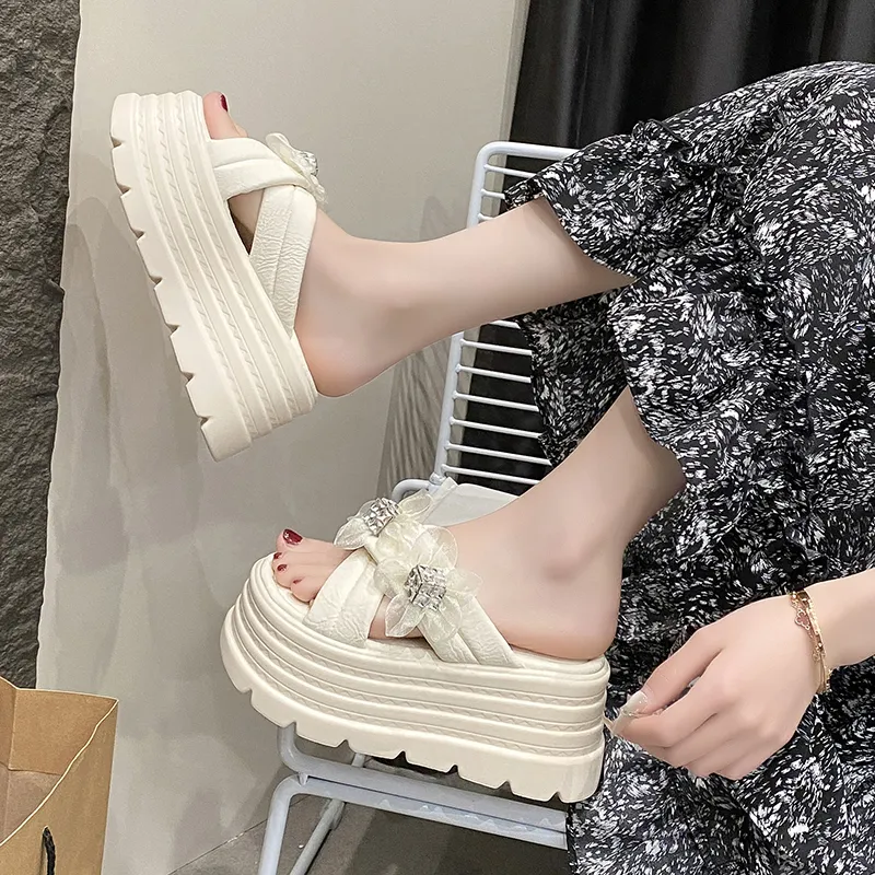 Alxnan Rhinestone Slip Resistant Slide Slippers Women's-6