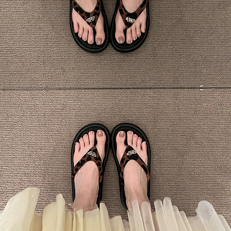 Alxnan Flip Flops Women's-16