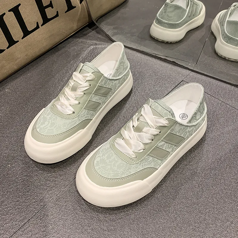 Alxnan Low Top Skateboard Shoes Women's-11