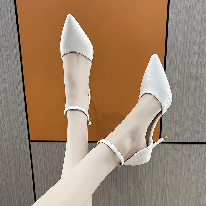 Alxnan Slim Heel High Heels Women's-18