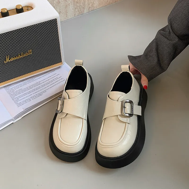 Alxnan Loafers Women's Black/Ecru-6