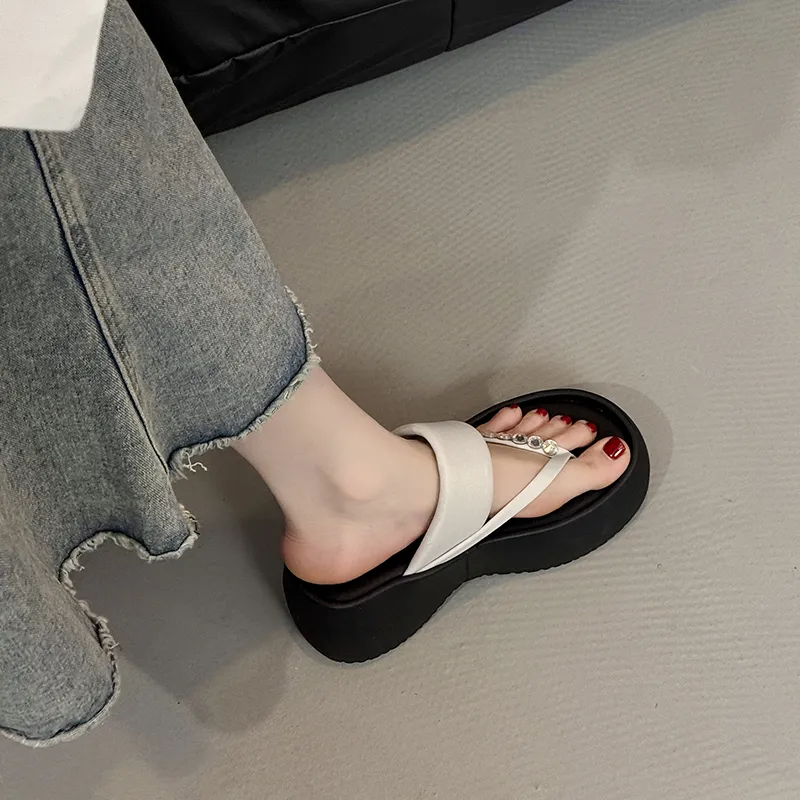 Alxnan Rubber Sole Flip Flops Women's Box-12