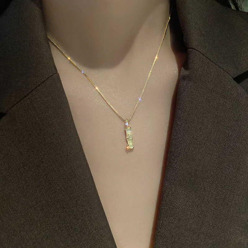 WINGSTOP Glass Cat Eye Necklaces Women's-2