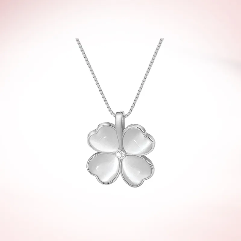 WINGSTOP Glass Cat Eye Necklaces Women's-1