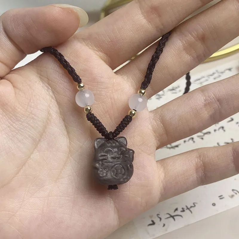 WINGSTOP Obsidian Necklaces Unisex-2