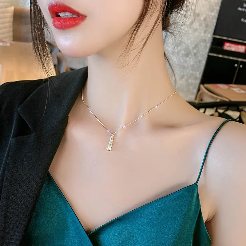 WINGSTOP Glass Cat Eye Necklaces Women's-1