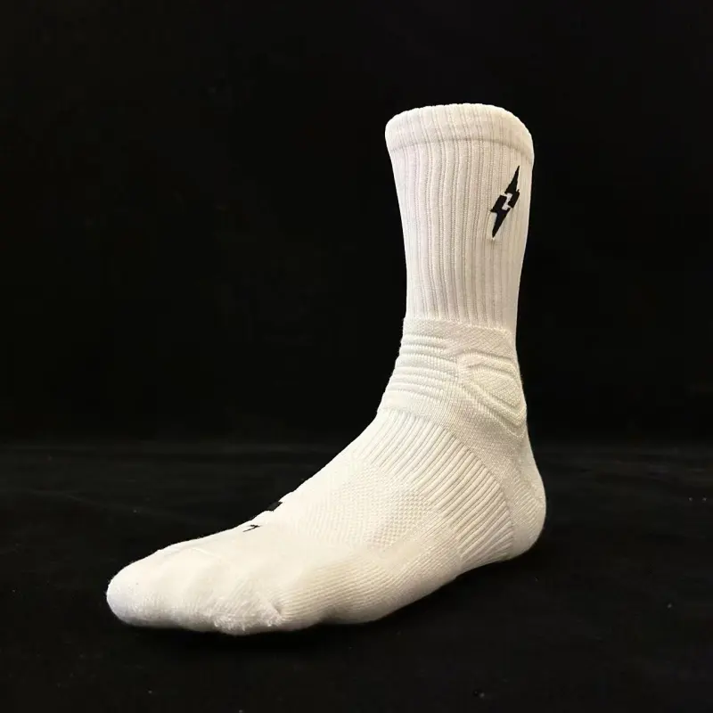 UZPO Basketball Socks Unisex 3 Pack White Black-1