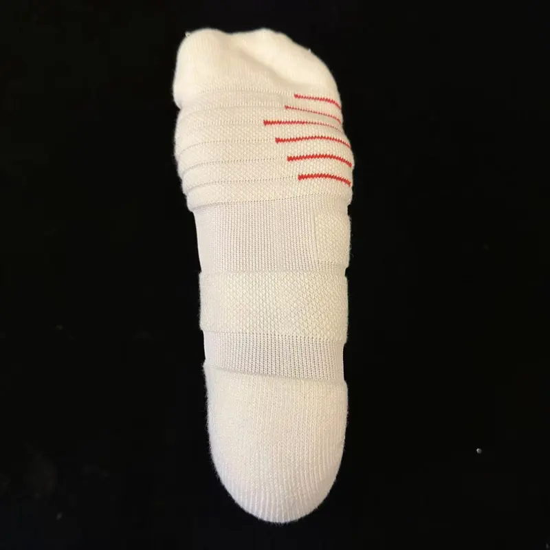 UZPO Basketball Socks Unisex 3 Pack Bull White-1