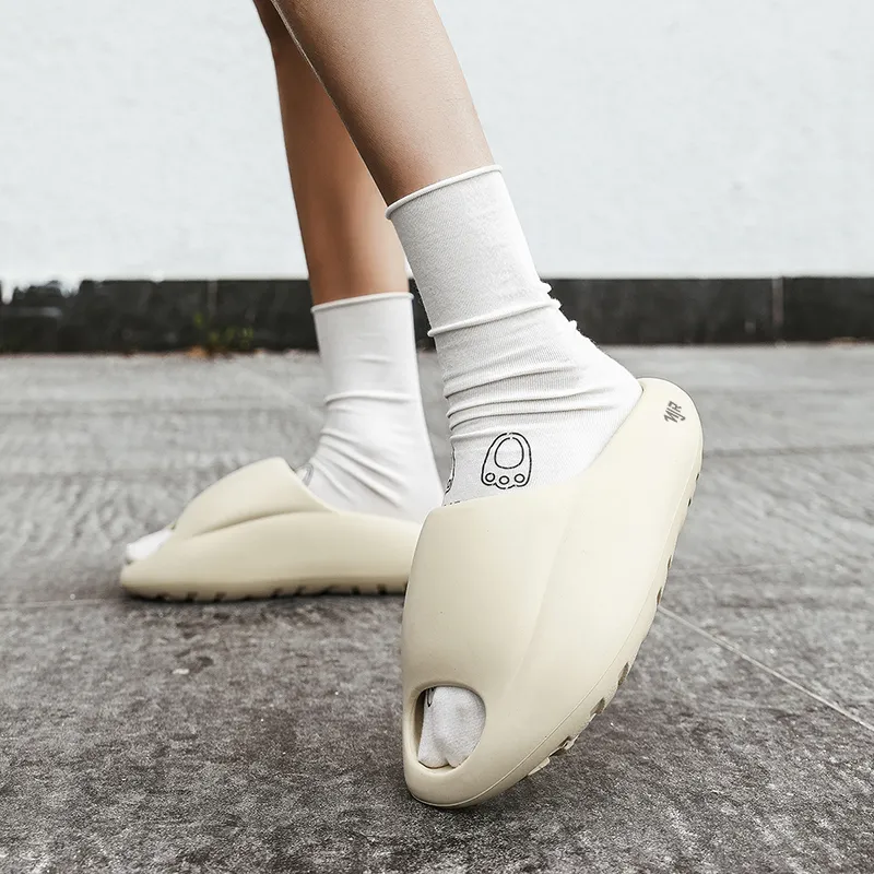 NANJIREN Quiet Odor Resistant Slide Slippers Unisex-4