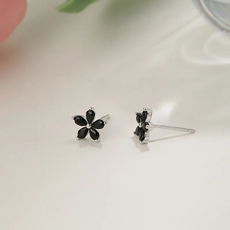 UX Refined And Compact Stud Earrings Women's-2