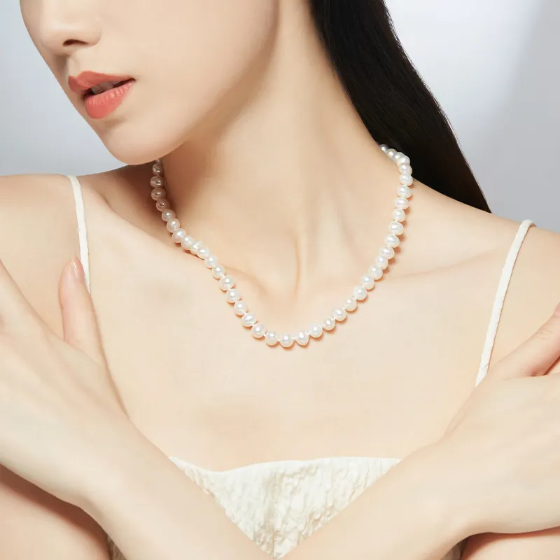 Lao Feng Xiang Pearl Necklaces Women's-5