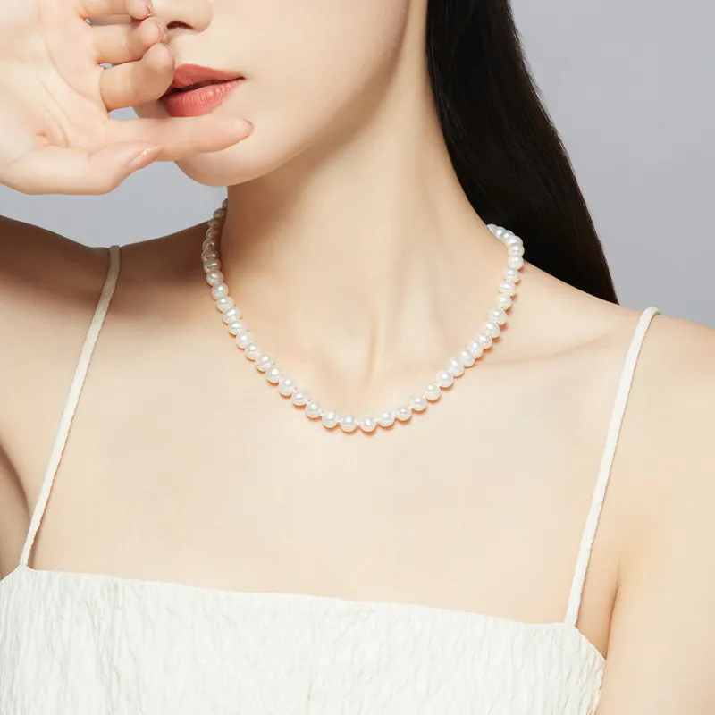 Lao Feng Xiang Pearl Necklaces Women's-4
