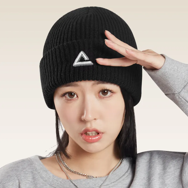 PEAK Acrylic/polyester Beanies Thickened And Fleece Lined For Warmth And Cold Resistance Unisex Black-2