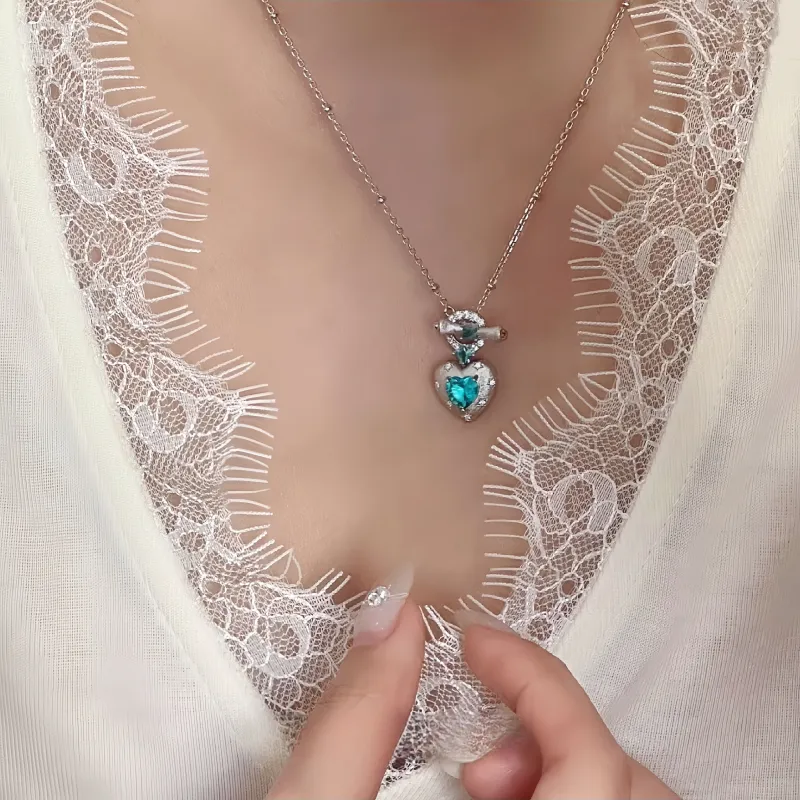 Barbie Copper Necklaces Women's-1