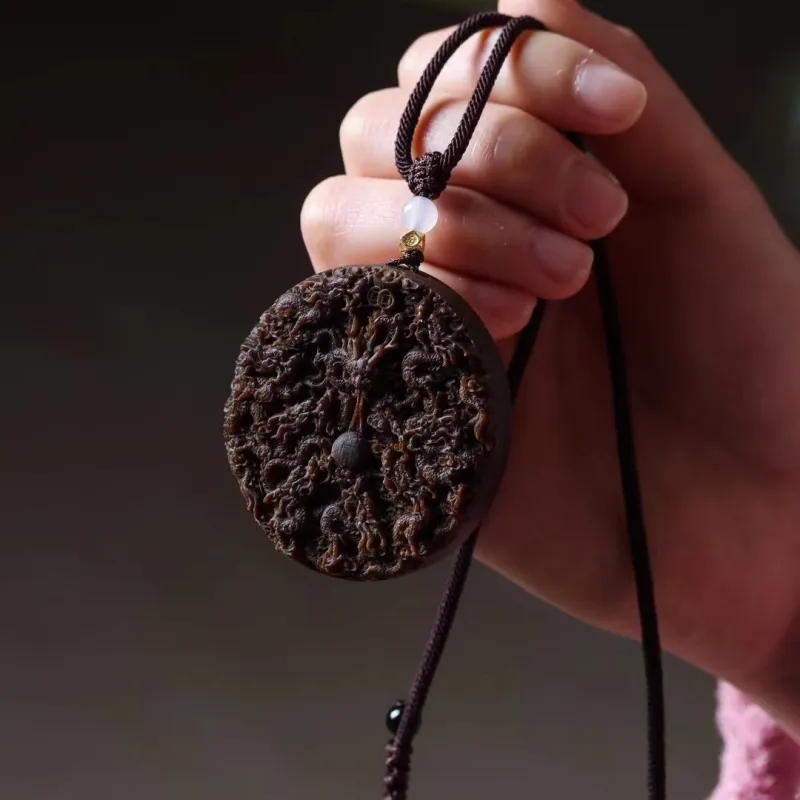 BANJIANSHANFANG Agarwood Pendants Unisex-1