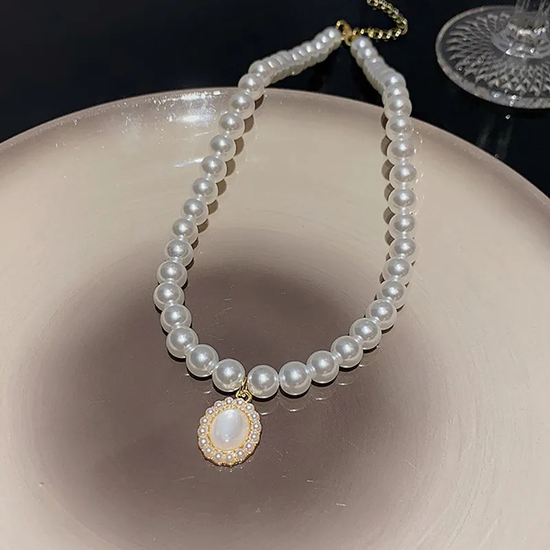 TUTAE Faux Pearl Necklaces Women's-4