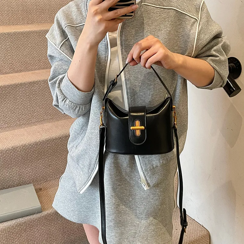 Single Warehouse PU Shoulder Bag, Handbag Regular Women's White/Silver/Brown/Black-21