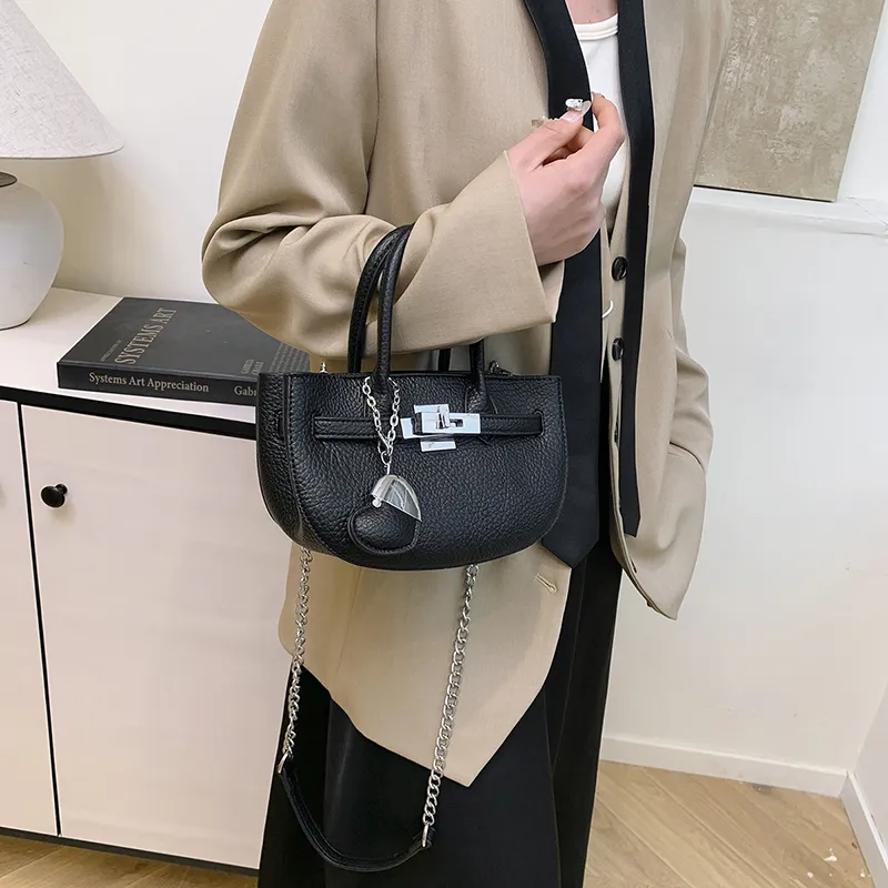 Single Warehouse PU Shoulder Bag Regular Women's White/Black/Yellow/Blue/Pink-19