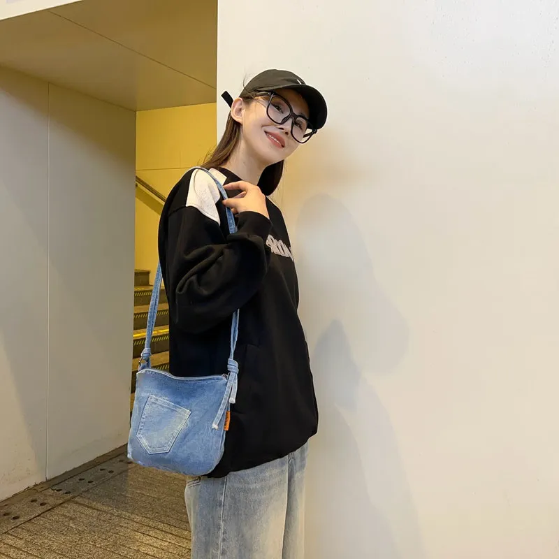 Single Warehouse Denim Shoulder Bag Medium Size Unisex Light Blue/Dark Blue-3