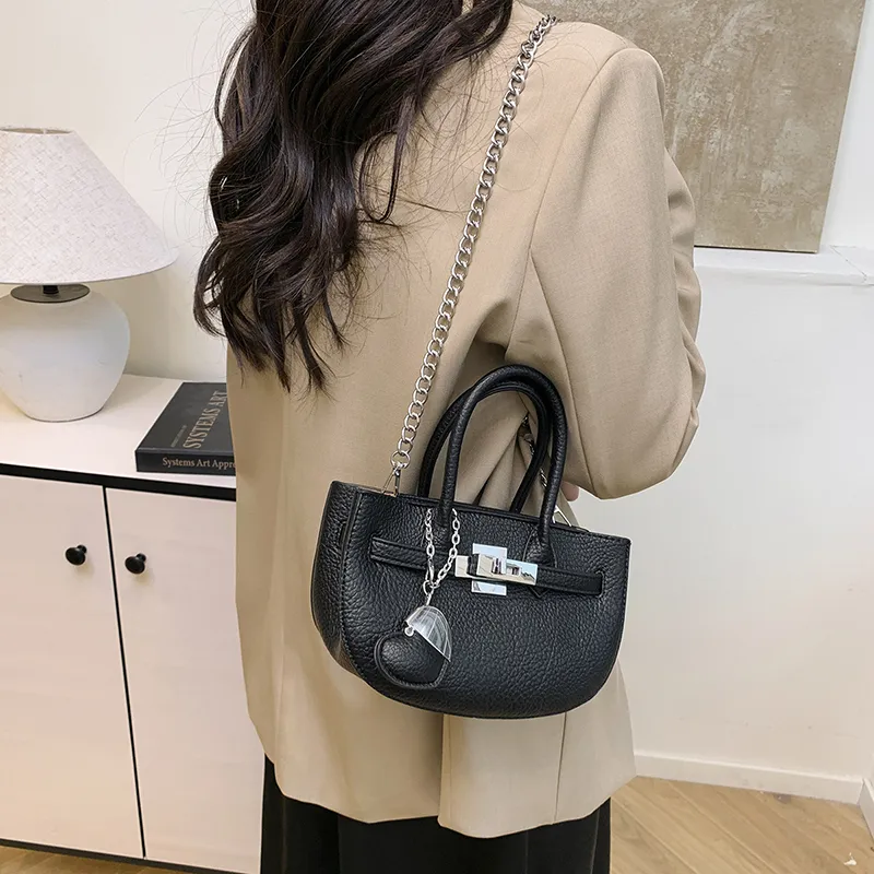 Single Warehouse PU Shoulder Bag Regular Women's White/Black/Yellow/Blue/Pink-18
