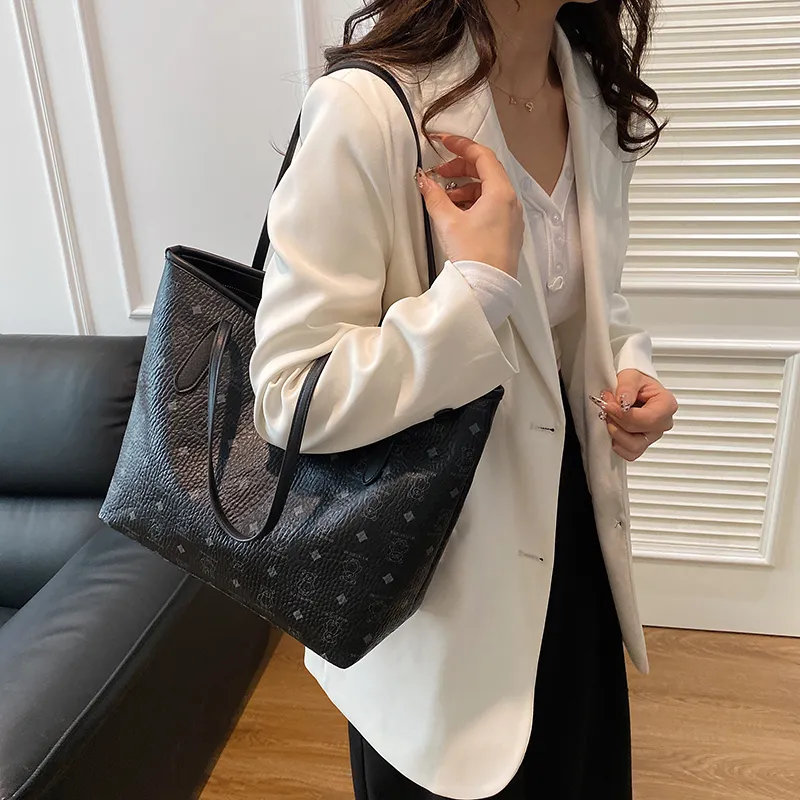 Single Warehouse PU Shoulder Bag Regular Women's White/Brown/Black-17
