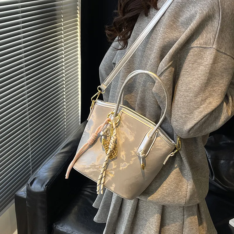 Single Warehouse PU Shoulder Bag Regular Women's Ecru/Silver/Green/Pink/Black-8