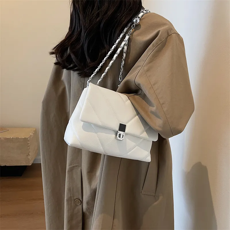 Single Warehouse PU Shoulder Bag Regular Women's Black/White/Ecru-10