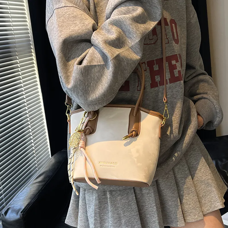 Single Warehouse PU Shoulder Bag Regular Women's Ecru/Silver/Green/Pink/Black-5