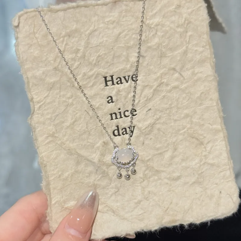 HAPPY BEAN Chalcedony Necklaces Women's-4