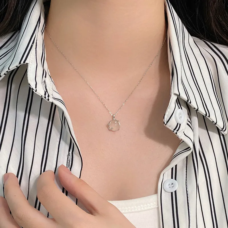 HAPPY BEAN Chalcedony Necklaces Women's-1