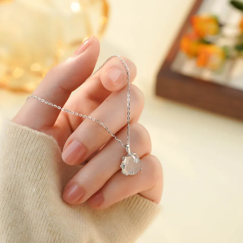 HAPPY BEAN Chalcedony Necklaces Women's-4