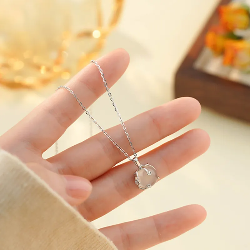 HAPPY BEAN Chalcedony Necklaces Women's-5