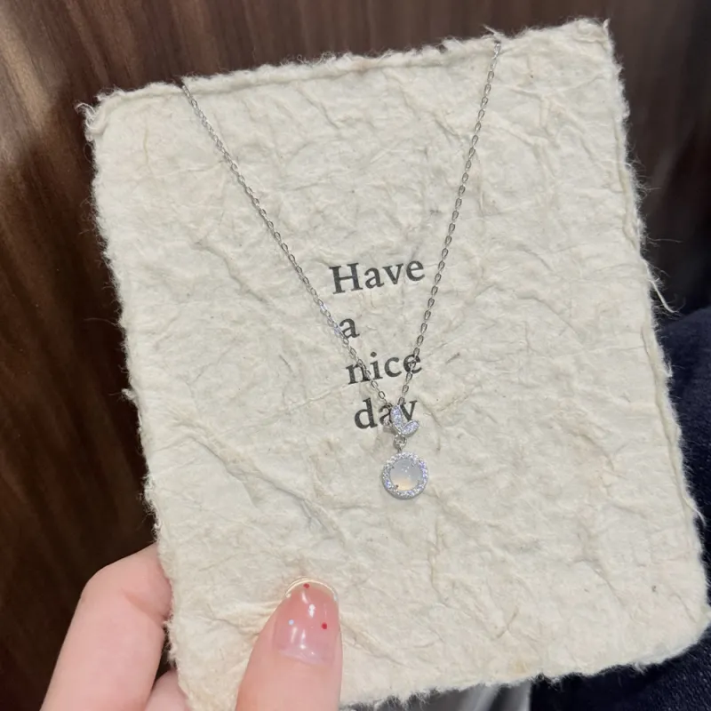 HAPPY BEAN Chalcedony Necklaces Women's-1