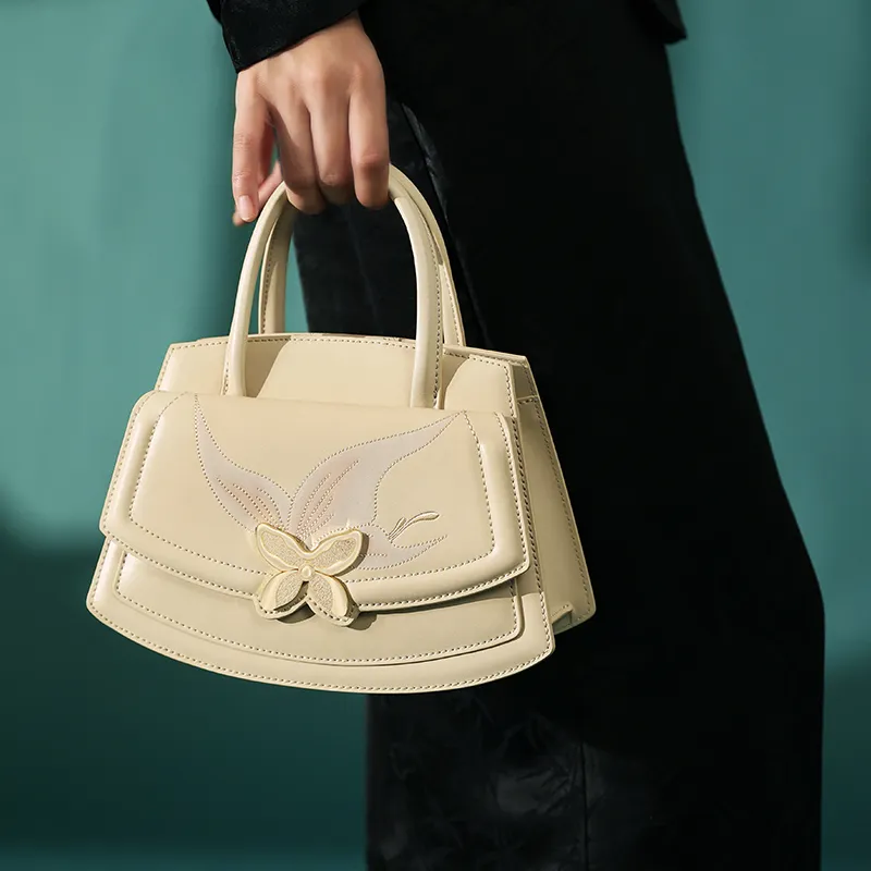 Ancient Yi Xi Cow Leather Cheongsam Portable Commute Shoulder Bag Women's Apricot White-4