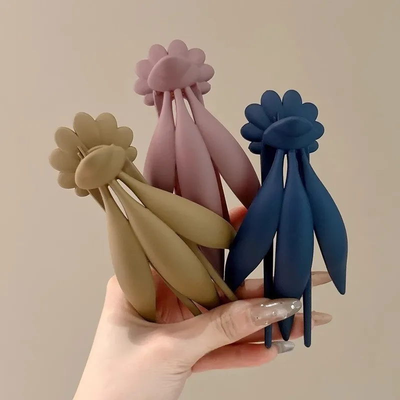 JianKai Acrylic Hair Clips Women's-4