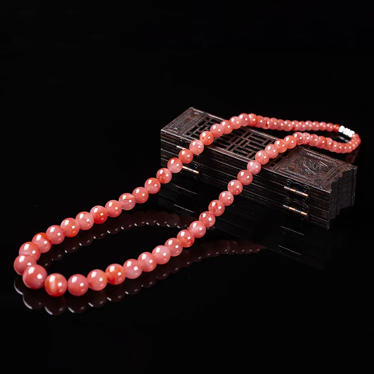 Execute The Blessing South Red Agate Necklaces Unisex-4