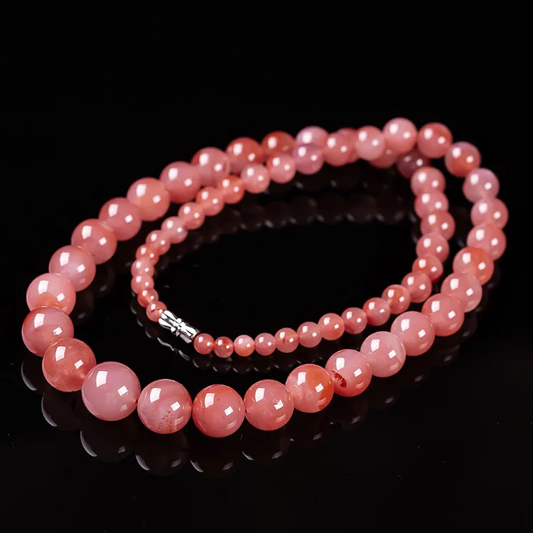 Execute The Blessing South Red Agate Necklaces Unisex-1