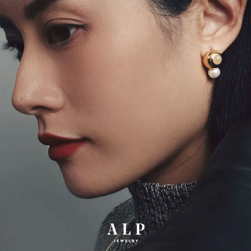ALP JEWELRY Freshwater Pearl Earrings Unisex-3