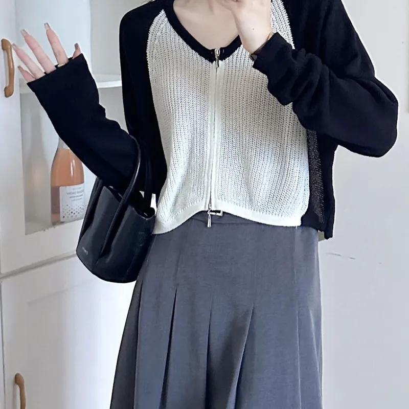 LSVE Knitwear Women's Black & White-2