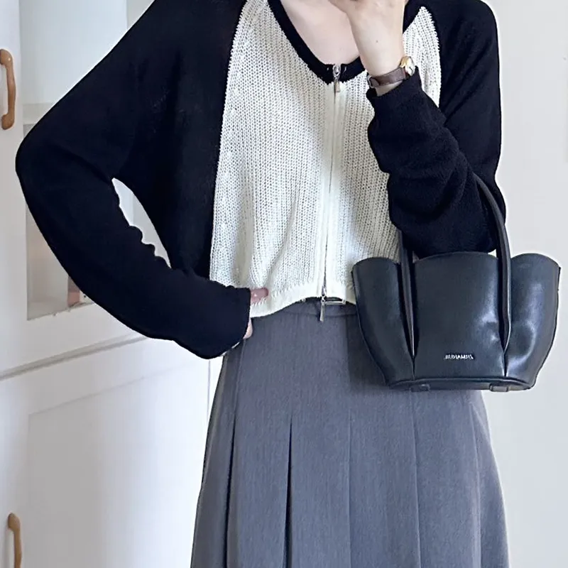 LSVE Knitwear Women's Black & White-5