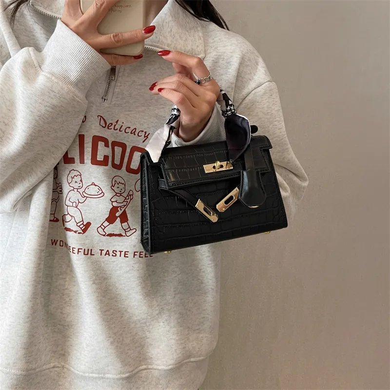 Yalu PU Handbag, Crossbody Bag Unisex Ecru/Black/Pink-6