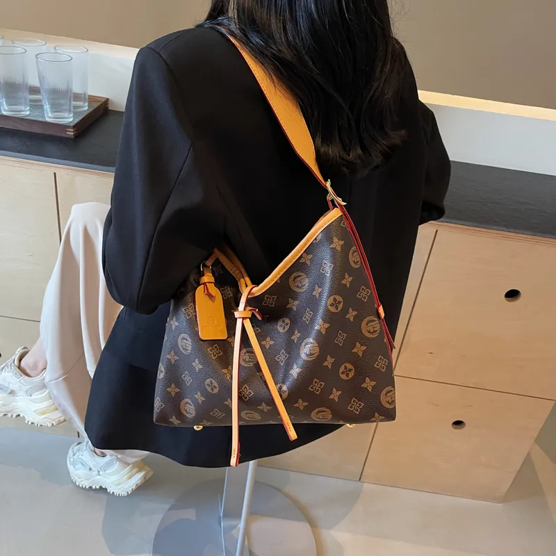 Yalu PU Shoulder Bag Unisex Monogram Brown-1