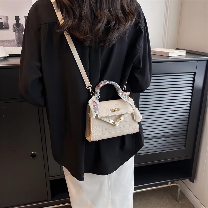 Yalu PU Handbag, Crossbody Bag Unisex Ecru/Black/Pink-3