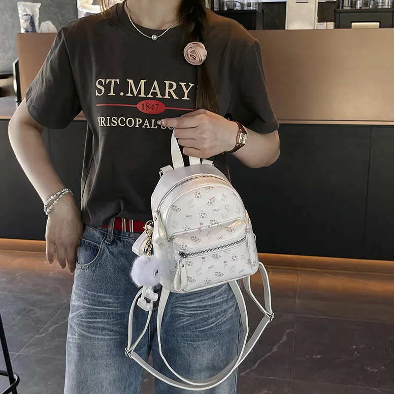 Yalu PU Backpack Unisex White/Silver/Black-5