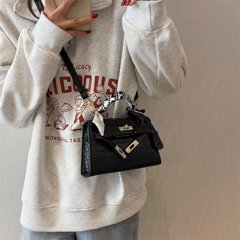 Yalu PU Handbag, Crossbody Bag Unisex Ecru/Black/Pink-10