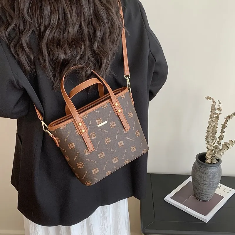 Yalu PU Handbag Unisex Little Tree Brown/Windmill Brown/Four Leaf Clover/1987 Brown-13